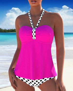 Neckholder-tankini mit polka-dot-print für den urlaub - kleiderkultausberlin